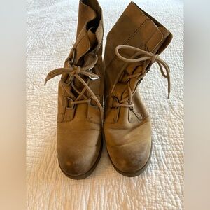 Women's Sorel Tan Lace-Up Boots
